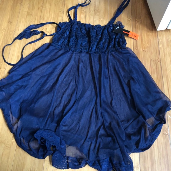 Lingerie - Picture 11 of 11